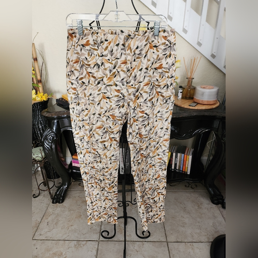 Zara Cream Leaf-Print Leggings with Brown and Black Leaves